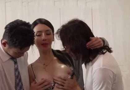 Hai thằng con rể phê phán định cô mẹ phát cái hàng nóng hổi