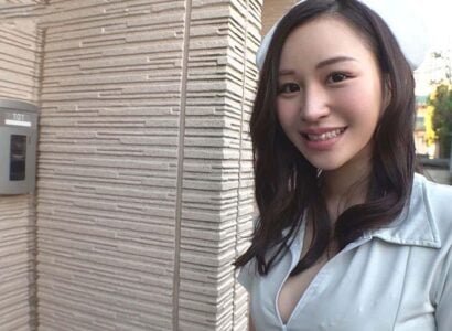 Y tá phục vụ chăm sóc y tế sinh lý tại nhà cho khách hàng